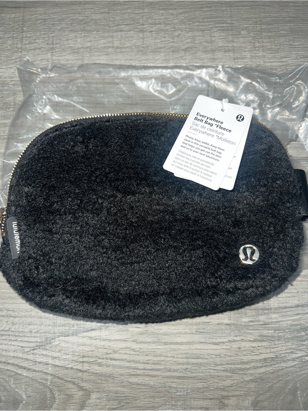 NWT lululemon Everywhere Belt Bag Fleece - Black